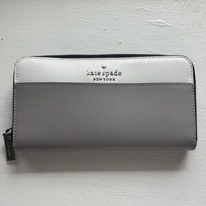 Kate Spade Two-Tone Gray and White Wallet